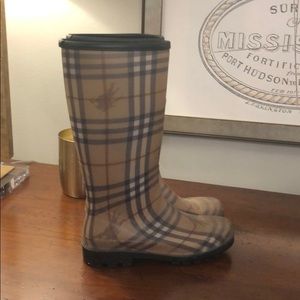 Burberry rain boots